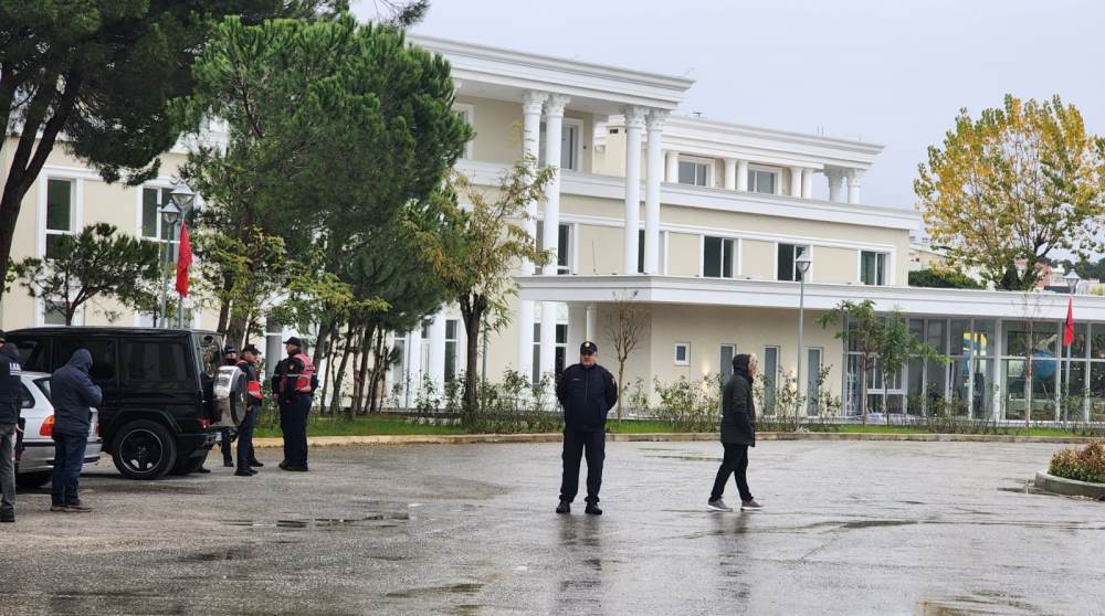 Policia rrethon Prestige Resort, pritet shembja e nderteses 6 kateshe